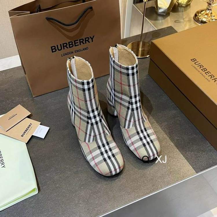 Picture of Burberry Shoes _SKUBurberrysz35-40XJ06011907